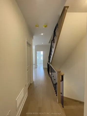39 Jane Newlove Drive Markham ON L6C 3P5