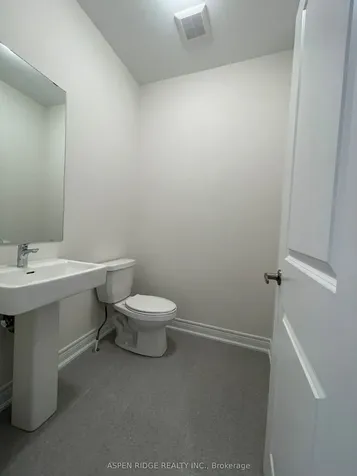 39 Jane Newlove Drive Markham ON L6C 3P5