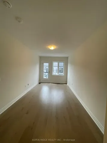 39 Jane Newlove Drive Markham ON L6C 3P5