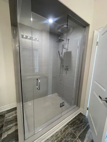 39 Jane Newlove Drive Markham ON L6C 3P5