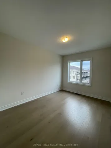 39 Jane Newlove Drive Markham ON L6C 3P5