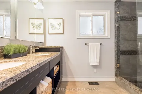 730 Trinity Street Innisfil ON L9S 2G8