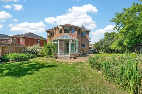 130 Fletcher Street Bradford West Gwillimbury ON L3Z 2Y9