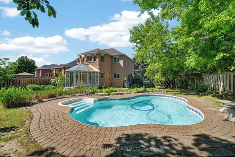 130 Fletcher Street Bradford West Gwillimbury ON L3Z 2Y9