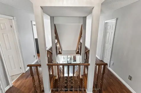 44 Gatcombe Circle Richmond Hill ON L4C 9P5