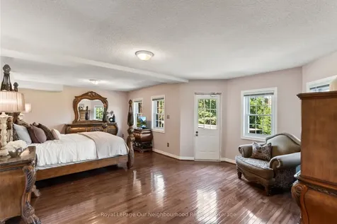 44 Gatcombe Circle Richmond Hill ON L4C 9P5