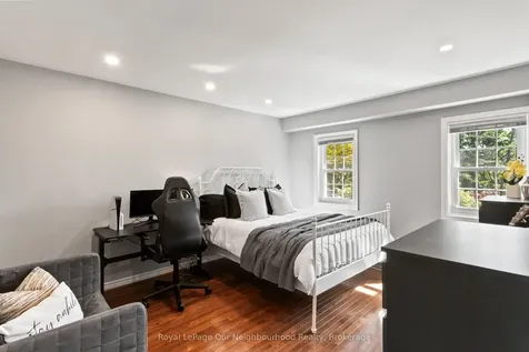 44 Gatcombe Circle Richmond Hill ON L4C 9P5