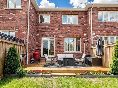 30 Cupples Farm Lane East Gwillimbury ON L0G 1M0