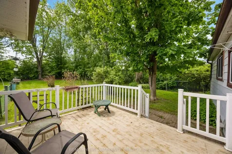 23 Laviolette Avenue Georgina ON L0E 1N0