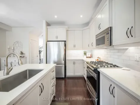 62 Donald Stewart Crescent East Gwillimbury ON L0G 1M0