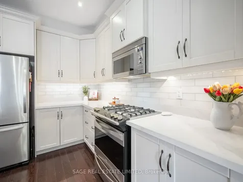 62 Donald Stewart Crescent East Gwillimbury ON L0G 1M0