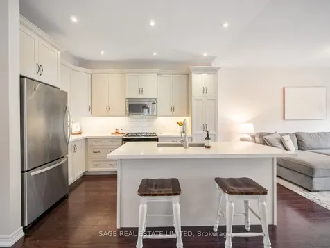 62 Donald Stewart Crescent East Gwillimbury ON L0G 1M0
