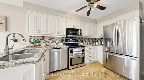 229 Rosanna Crescent Vaughan ON L6A 2T3