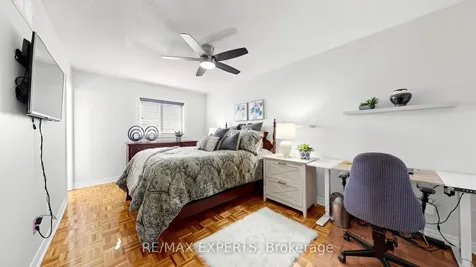 229 Rosanna Crescent Vaughan ON L6A 2T3