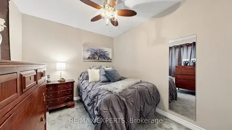 229 Rosanna Crescent Vaughan ON L6A 2T3