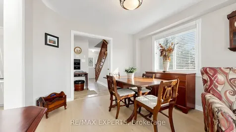 229 Rosanna Crescent Vaughan ON L6A 2T3