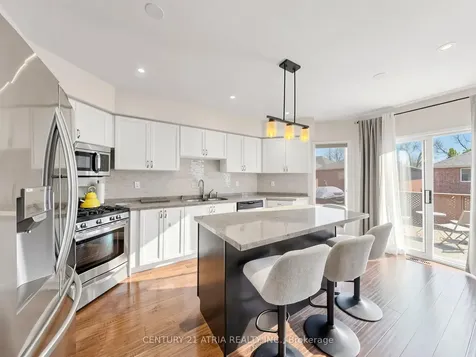 122 Fadine Road Newmarket ON L3X 2P2