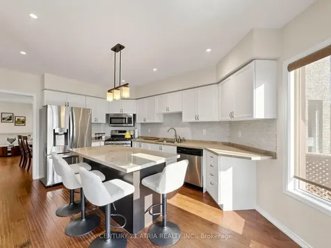 122 Fadine Road Newmarket ON L3X 2P2