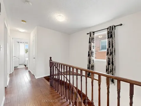 122 Fadine Road Newmarket ON L3X 2P2