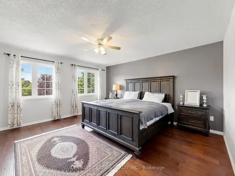 122 Fadine Road Newmarket ON L3X 2P2