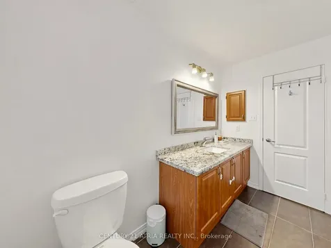122 Fadine Road Newmarket ON L3X 2P2