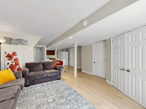 122 Fadine Road Newmarket ON L3X 2P2
