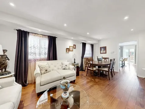 122 Fadine Road Newmarket ON L3X 2P2