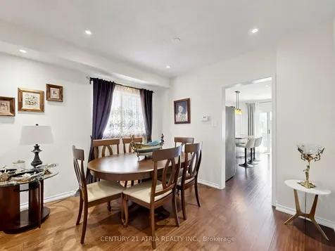 122 Fadine Road Newmarket ON L3X 2P2