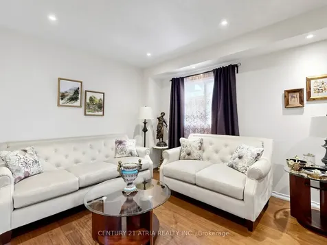 122 Fadine Road Newmarket ON L3X 2P2