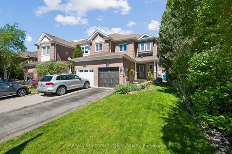 142 Denise Circle Newmarket ON L3X 2K1