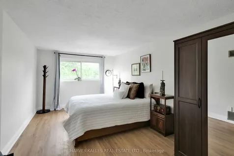 41 Donnamora Crescent Markham ON L3T 4K6