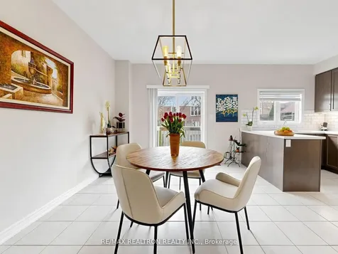 69 Matthewson Avenue W Bradford West Gwillimbury ON L3Z 0N8