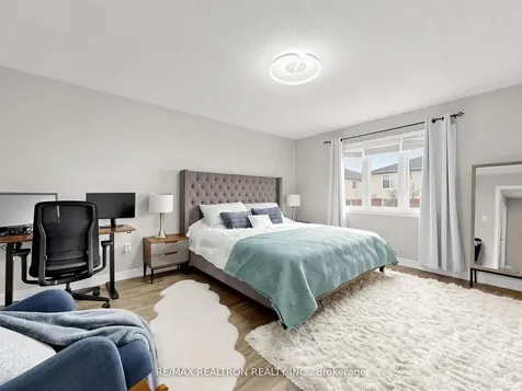 69 Matthewson Avenue W Bradford West Gwillimbury ON L3Z 0N8