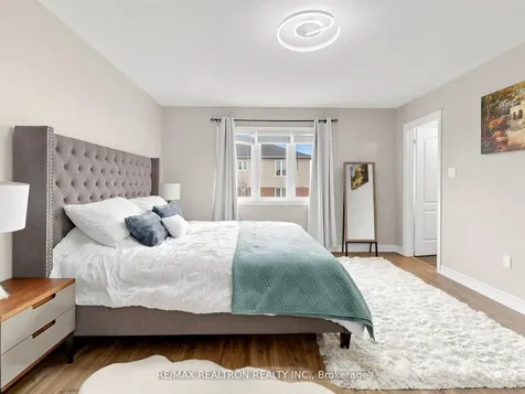 69 Matthewson Avenue W Bradford West Gwillimbury ON L3Z 0N8