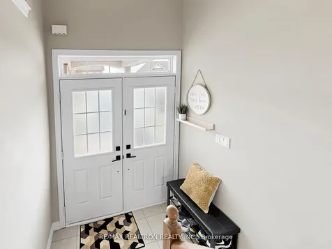 69 Matthewson Avenue W Bradford West Gwillimbury ON L3Z 0N8