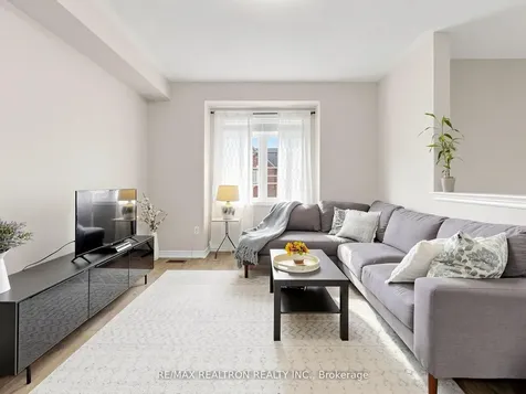 69 Matthewson Avenue W Bradford West Gwillimbury ON L3Z 0N8
