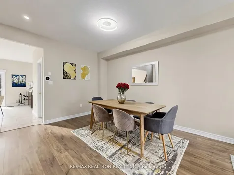 69 Matthewson Avenue W Bradford West Gwillimbury ON L3Z 0N8