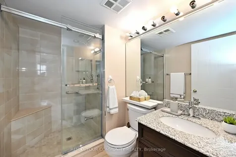 32 Clarissa Drive Richmond Hill ON L4C 9R7