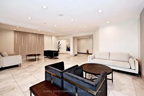 32 Clarissa Drive Richmond Hill ON L4C 9R7