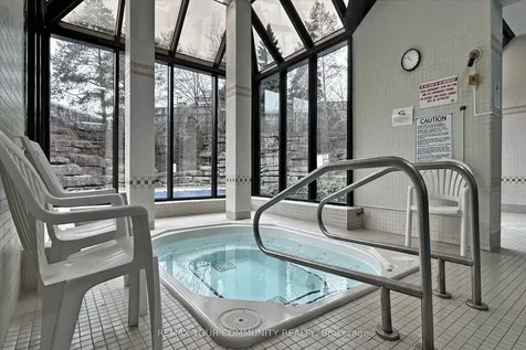 32 Clarissa Drive Richmond Hill ON L4C 9R7