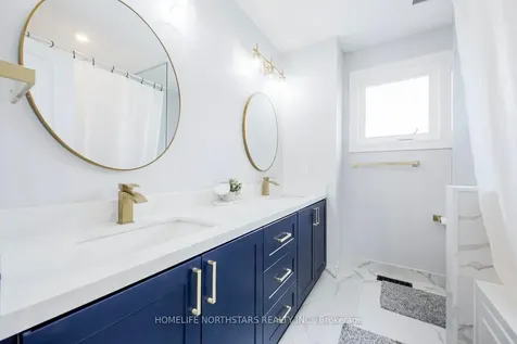 34 Nestor Crescent Vaughan ON L4L 5A9