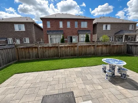 117 Novan Crescent Aurora ON L4G 0X7