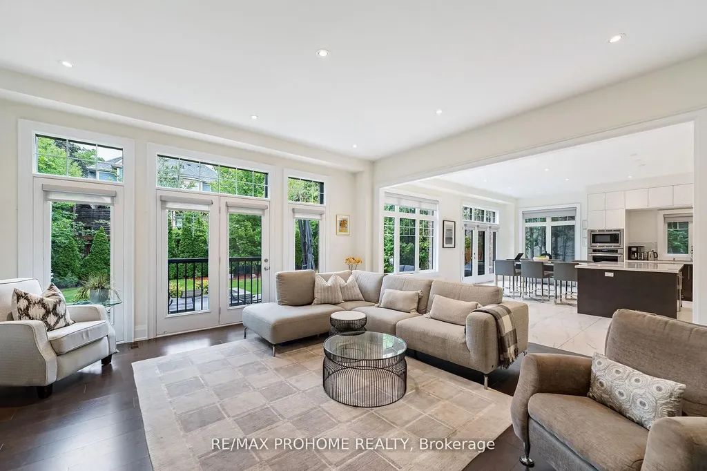 17 Alma Walker Way Markham ON L3P 0N7