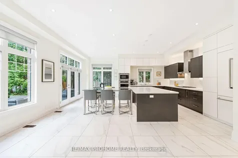 17 Alma Walker Way Markham ON L3P 0N7