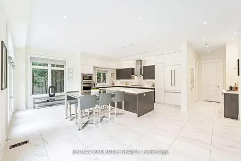 17 Alma Walker Way Markham ON L3P 0N7