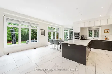 17 Alma Walker Way Markham ON L3P 0N7