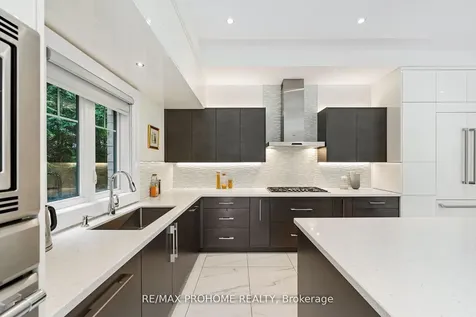 17 Alma Walker Way Markham ON L3P 0N7