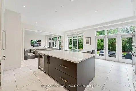 17 Alma Walker Way Markham ON L3P 0N7