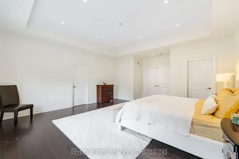 17 Alma Walker Way Markham ON L3P 0N7