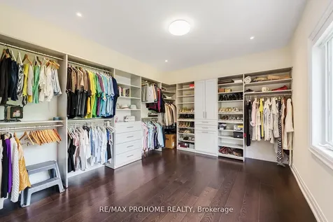 17 Alma Walker Way Markham ON L3P 0N7
